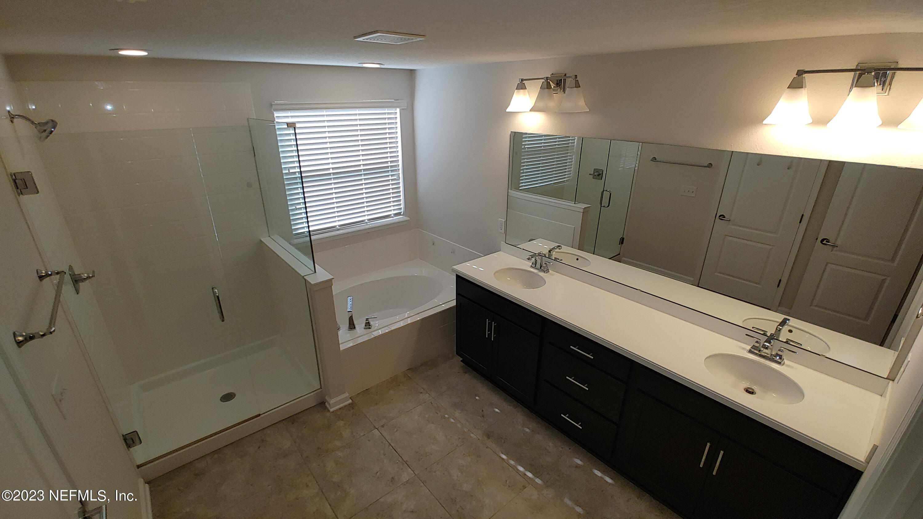 15162 Rocky Shoals Road Jacksonville, FL 32259 - Photo 29 of 36 Primary Bath