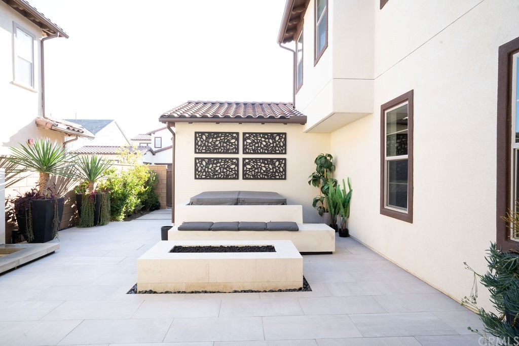 11 Victory Road Tustin, CA 92782 - Photo 17 of 30