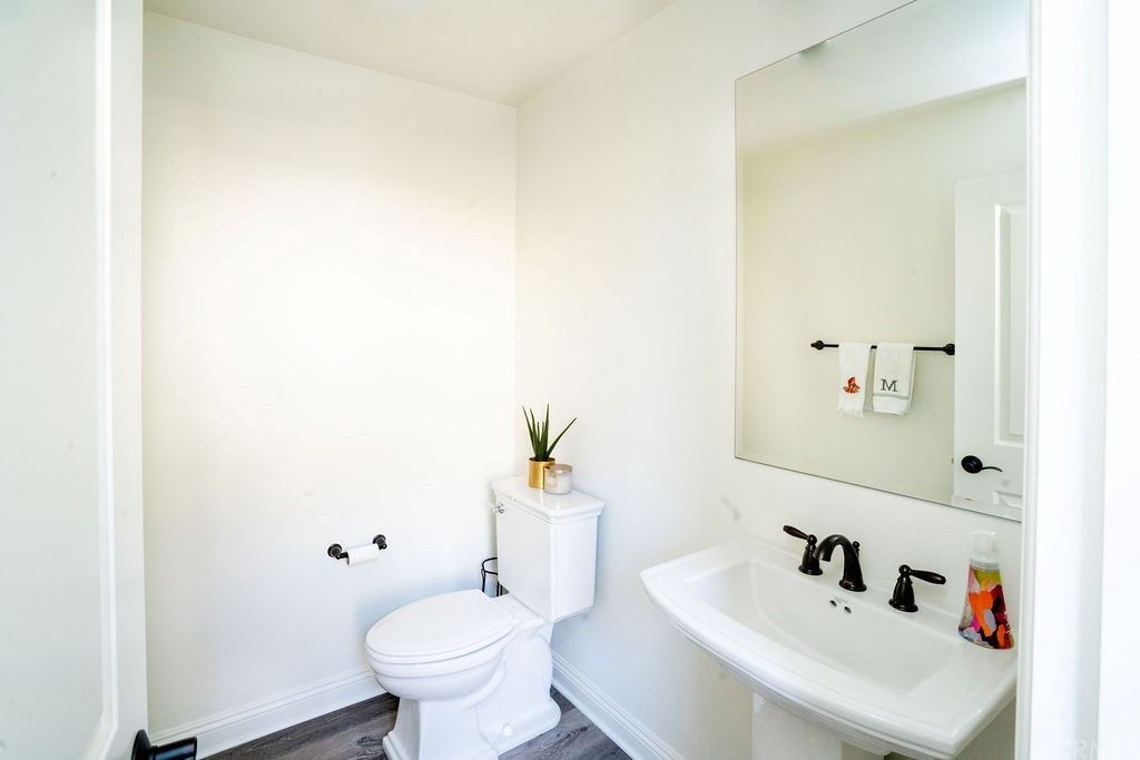 11 Victory Road Tustin, CA 92782 - Photo 26 of 30