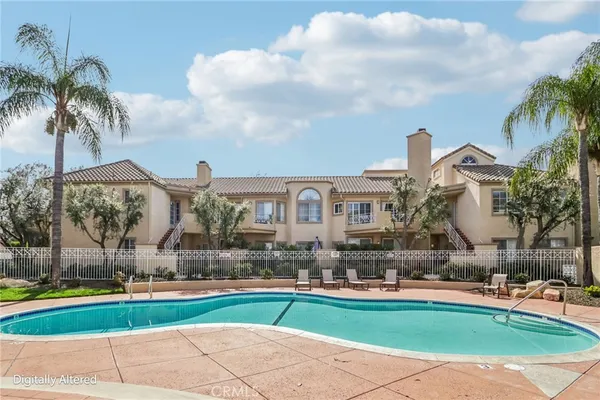 $489,999 | 23605 Del Monte Dr., Unit 252, Valencia, CA 91355
