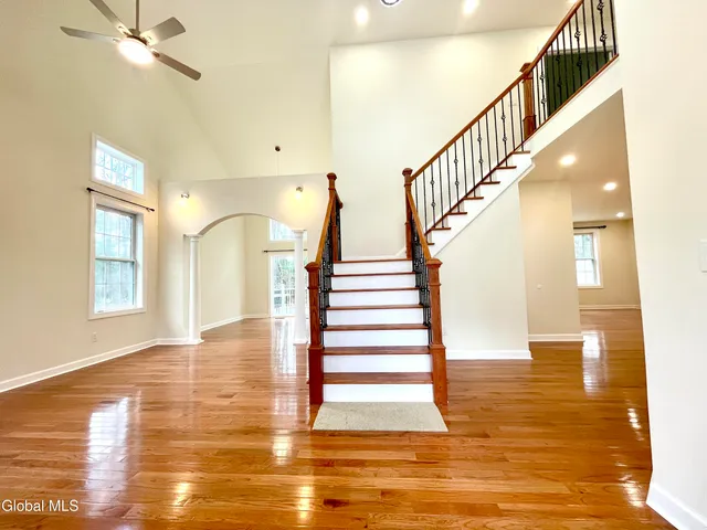 $3,600 | 11 Poplar Drive, Unit B, Halfmoon, NY 12065