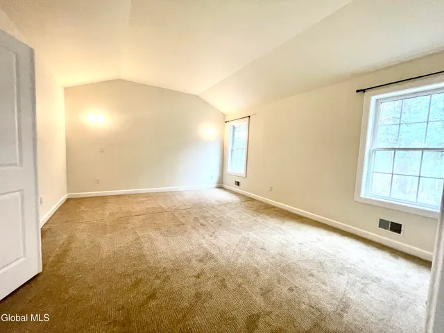 $3,600 | 11 Poplar Drive, Unit B, Halfmoon, NY 12065