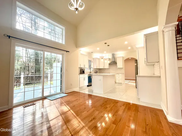 $3,600 | 11 Poplar Drive, Unit B, Halfmoon, NY 12065