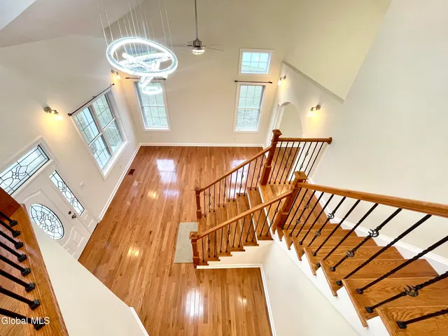 $3,600 | 11 Poplar Drive, Unit B, Halfmoon, NY 12065