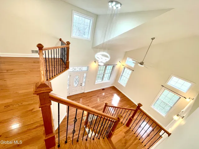 $3,600 | 11 Poplar Drive, Unit B, Halfmoon, NY 12065