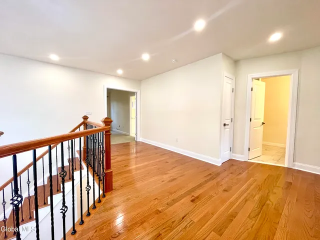 $3,600 | 11 Poplar Drive, Unit B, Halfmoon, NY 12065