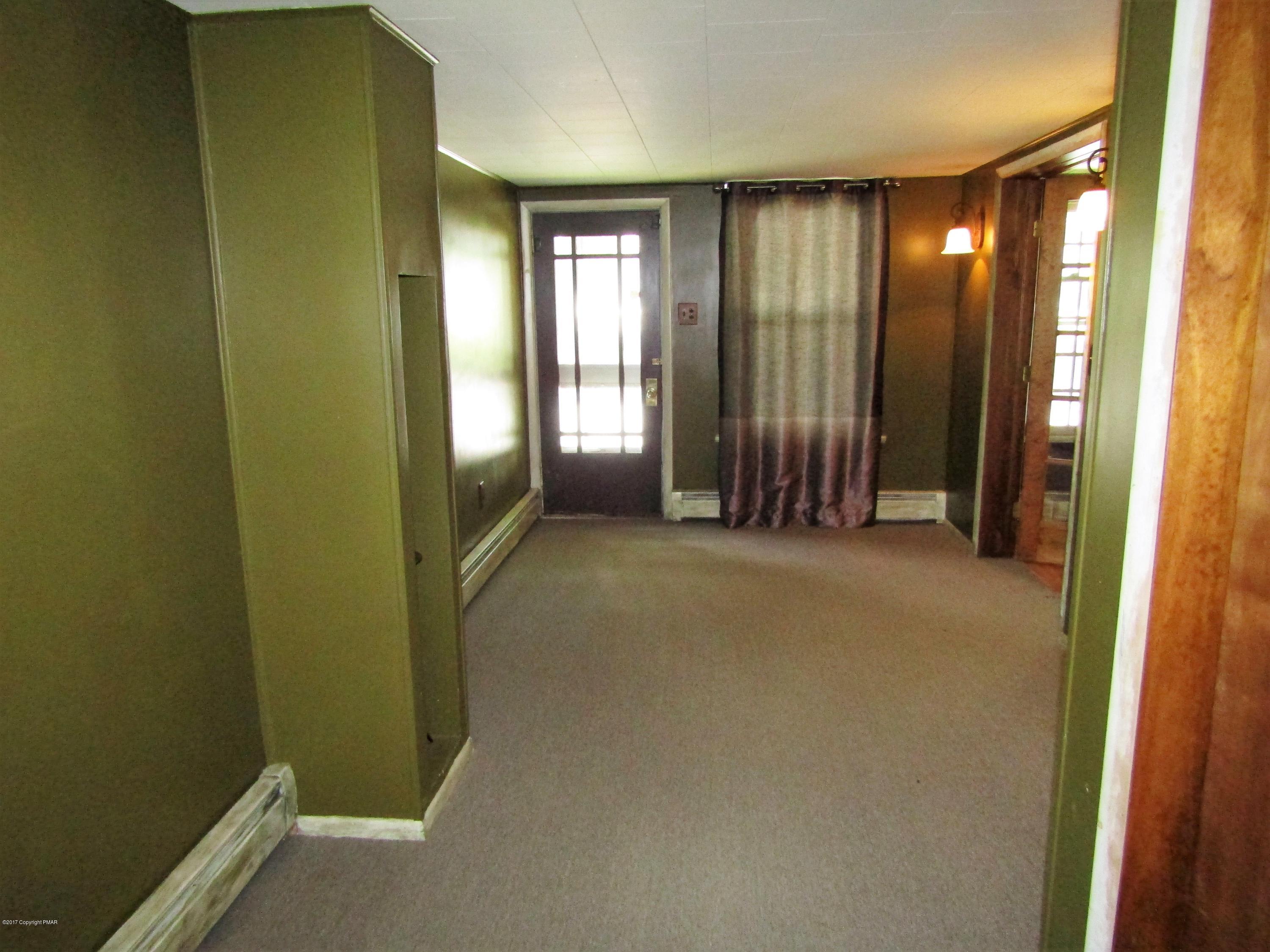 1231 Main Road Lehighton, PA 18235 - Photo 12 of 42 1ST OF 4 BEDROOMS