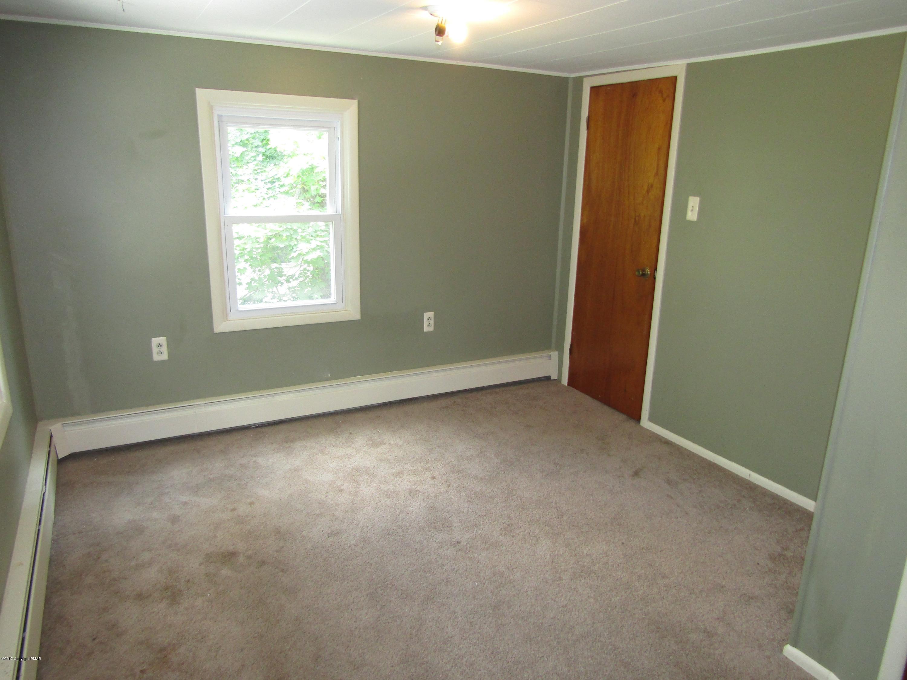 1231 Main Road Lehighton, PA 18235 - Photo 20 of 42 ALL BEDROOMS HAVE CLOSETS
