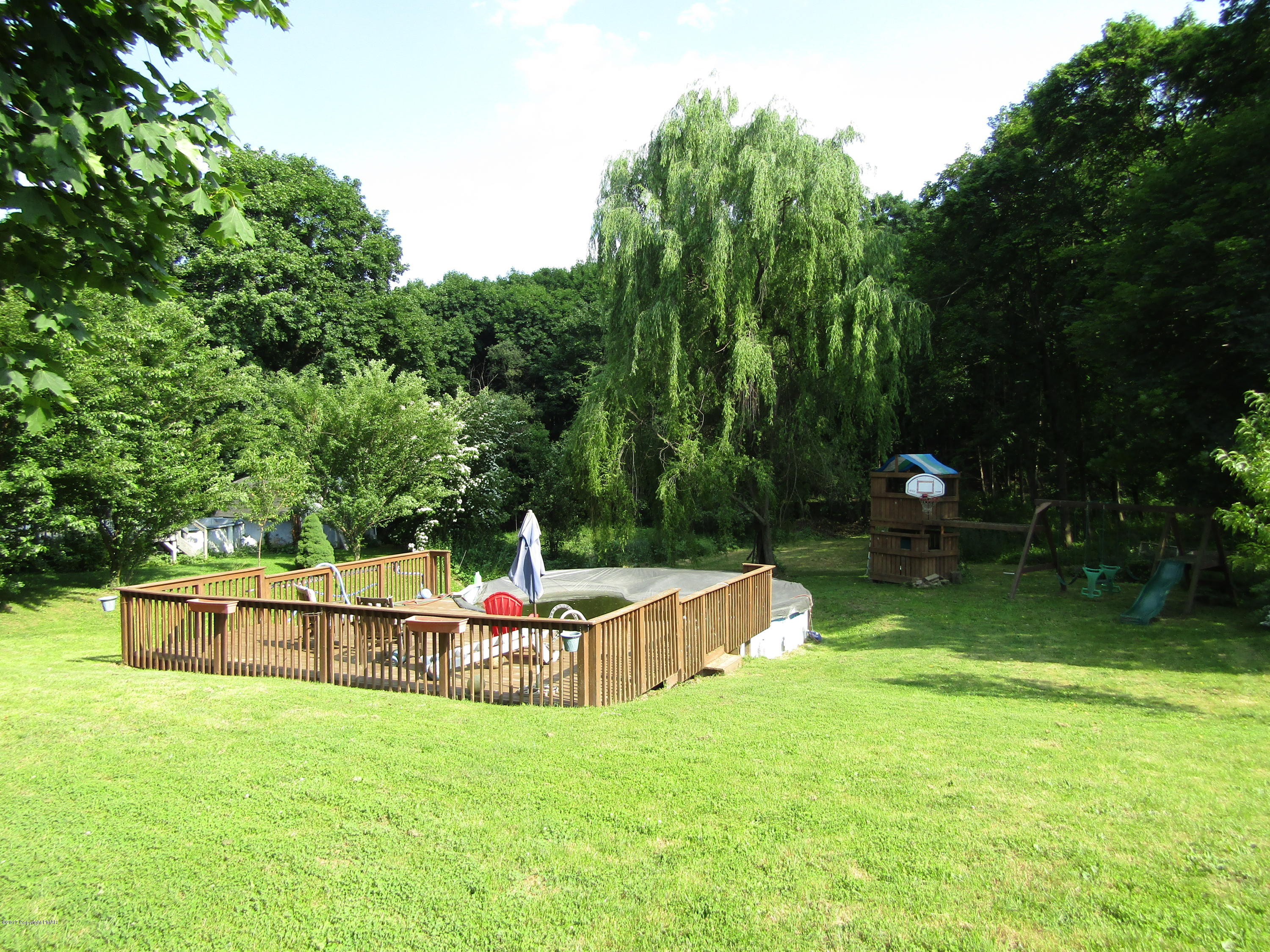 1231 Main Road Lehighton, PA 18235 - Photo 26 of 42 POOL AND DECK