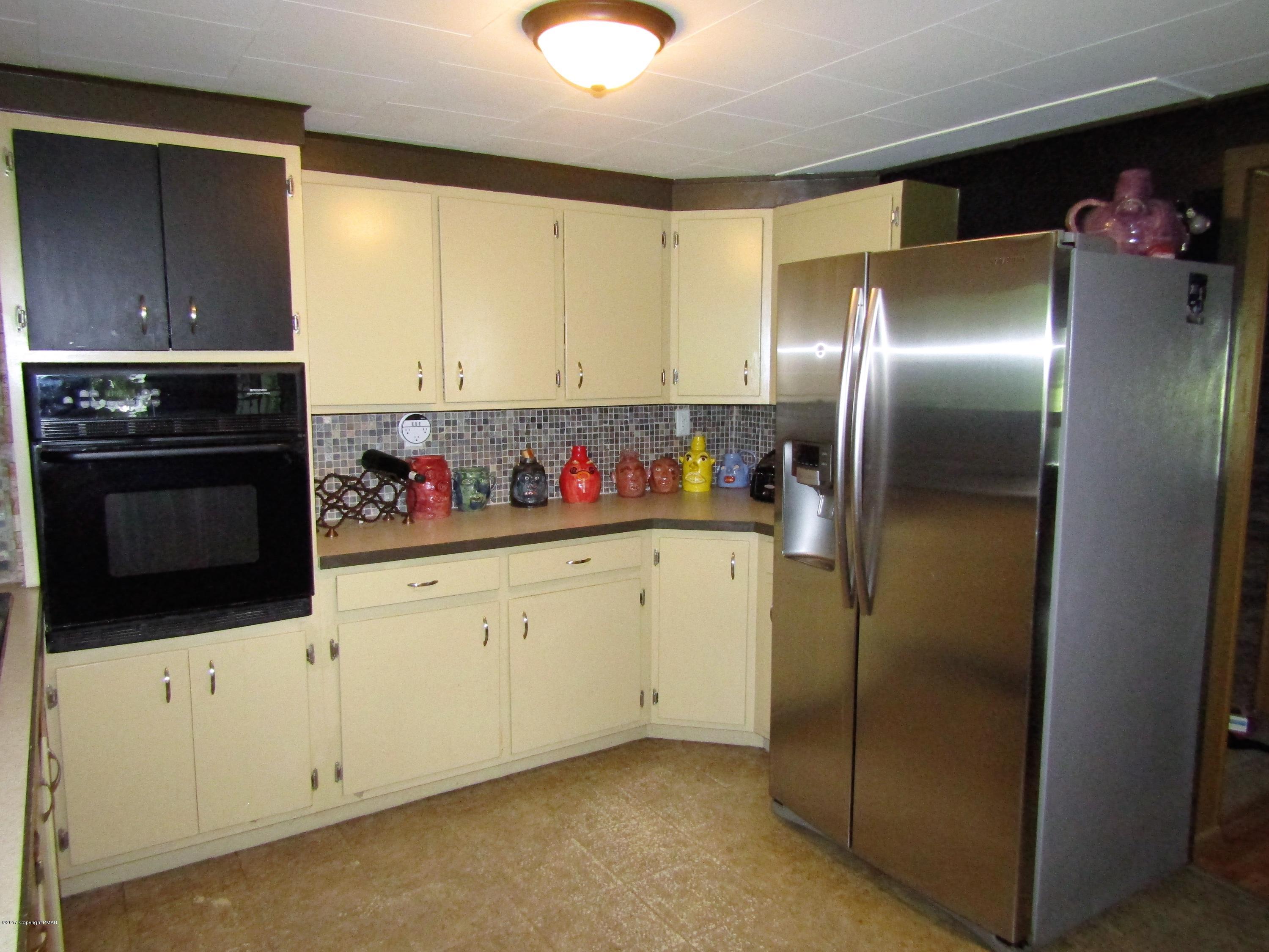 1231 Main Road Lehighton, PA 18235 - Photo 3 of 42 SS FRIDGE AND DISHWASHER