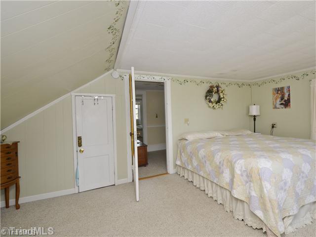 4879 New Walkertown Road Walkertown, NC 27051 - Photo 12 of 16 3rd Bedroom.