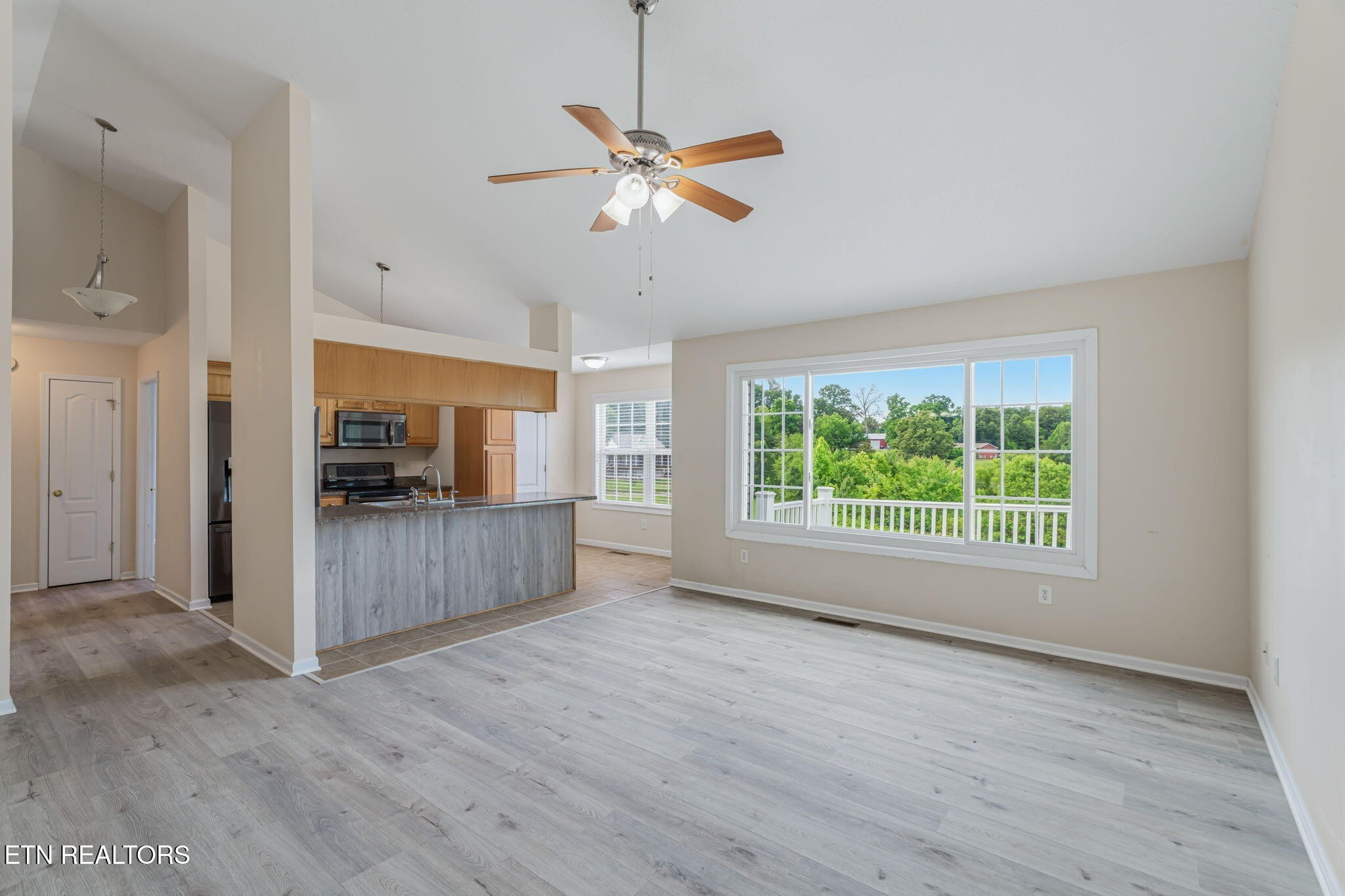 138 Country Way Road Vonore, TN 37885 - Photo 4 of 50 Gallery Image 4
