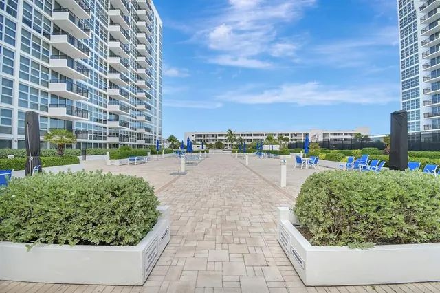 $3,200 | 531 North Ocean Boulevard, Unit 805, Pompano Beach, FL 33062