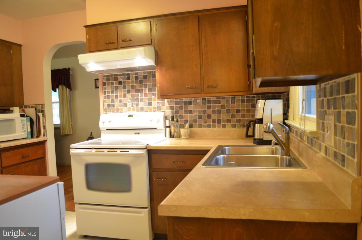 77 Quaker Hills Road Lancaster, PA 17603 - Photo 9 of 23 Gallery Image 9