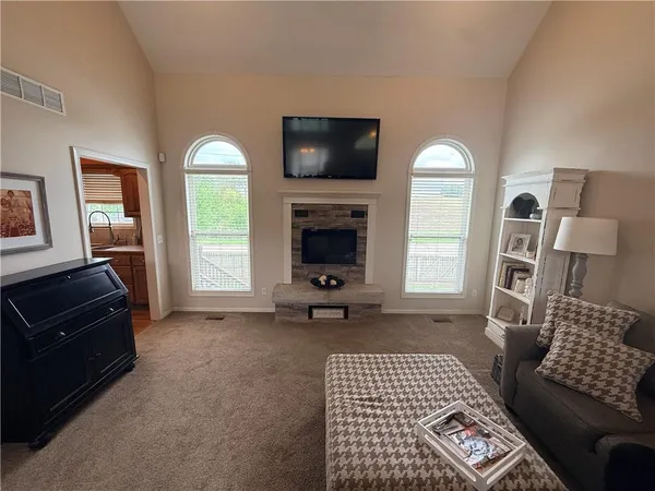 $350,000 | 2611 Andrew Court, St. Joseph, MO 64503