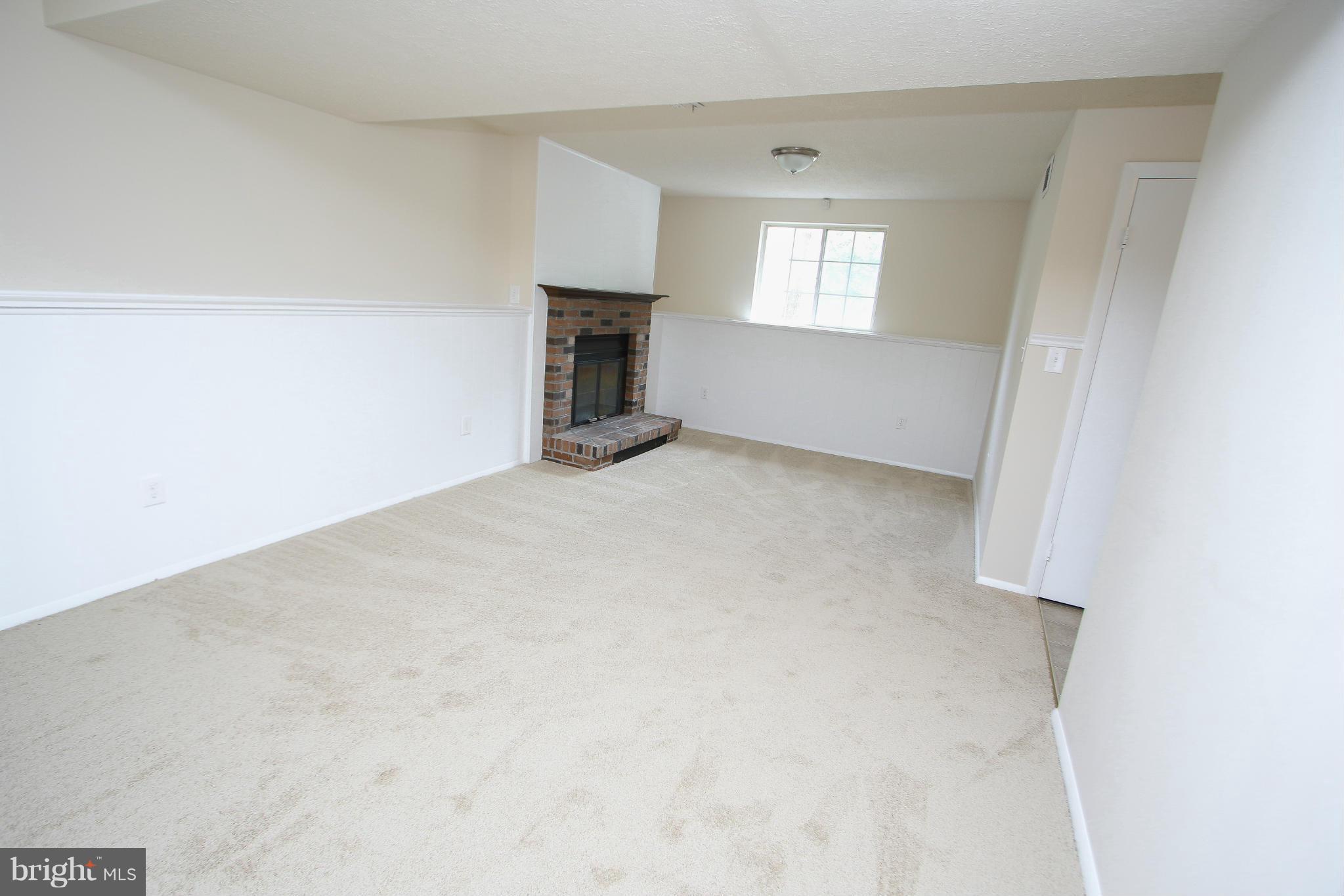 8454 Rippled Creek Court Springfield, VA 22153 - Photo 14 of 25 Living Room