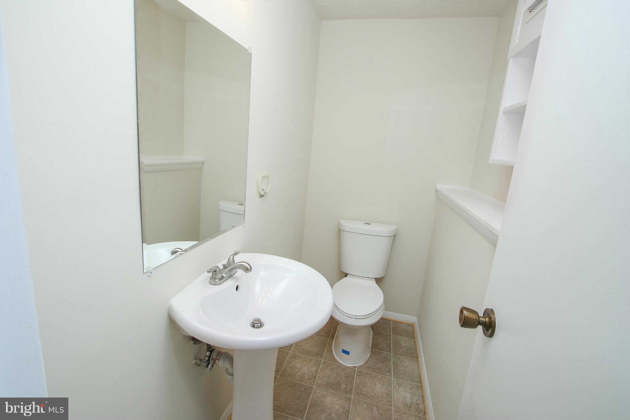 8454 Rippled Creek Court Springfield, VA 22153 - Photo 20 of 25 Bath