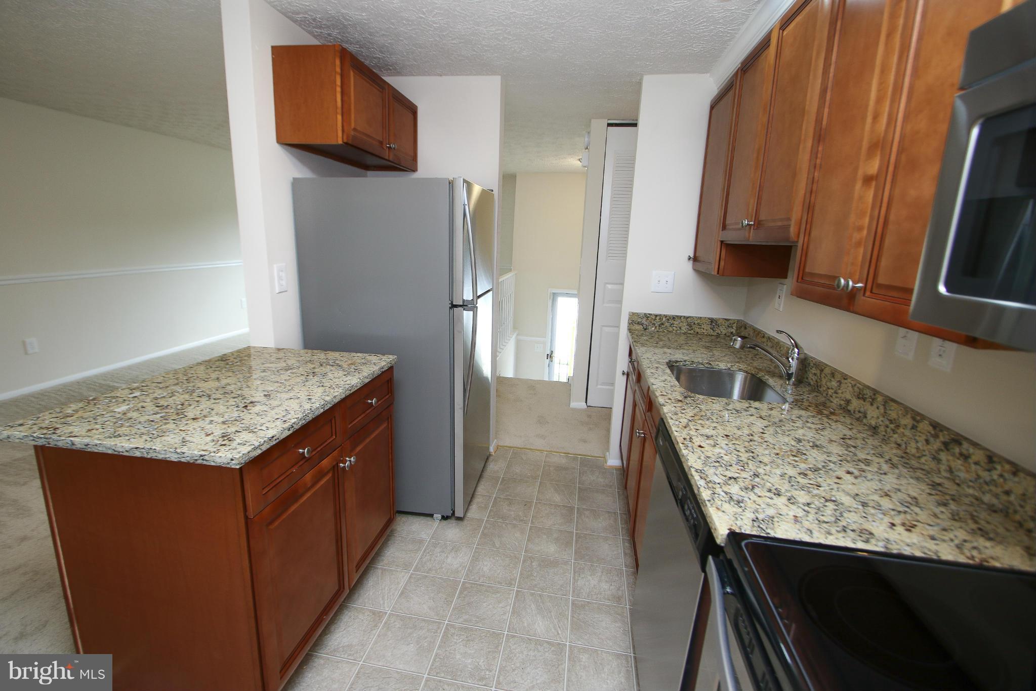8454 Rippled Creek Court Springfield, VA 22153 - Photo 4 of 25 Kitchen