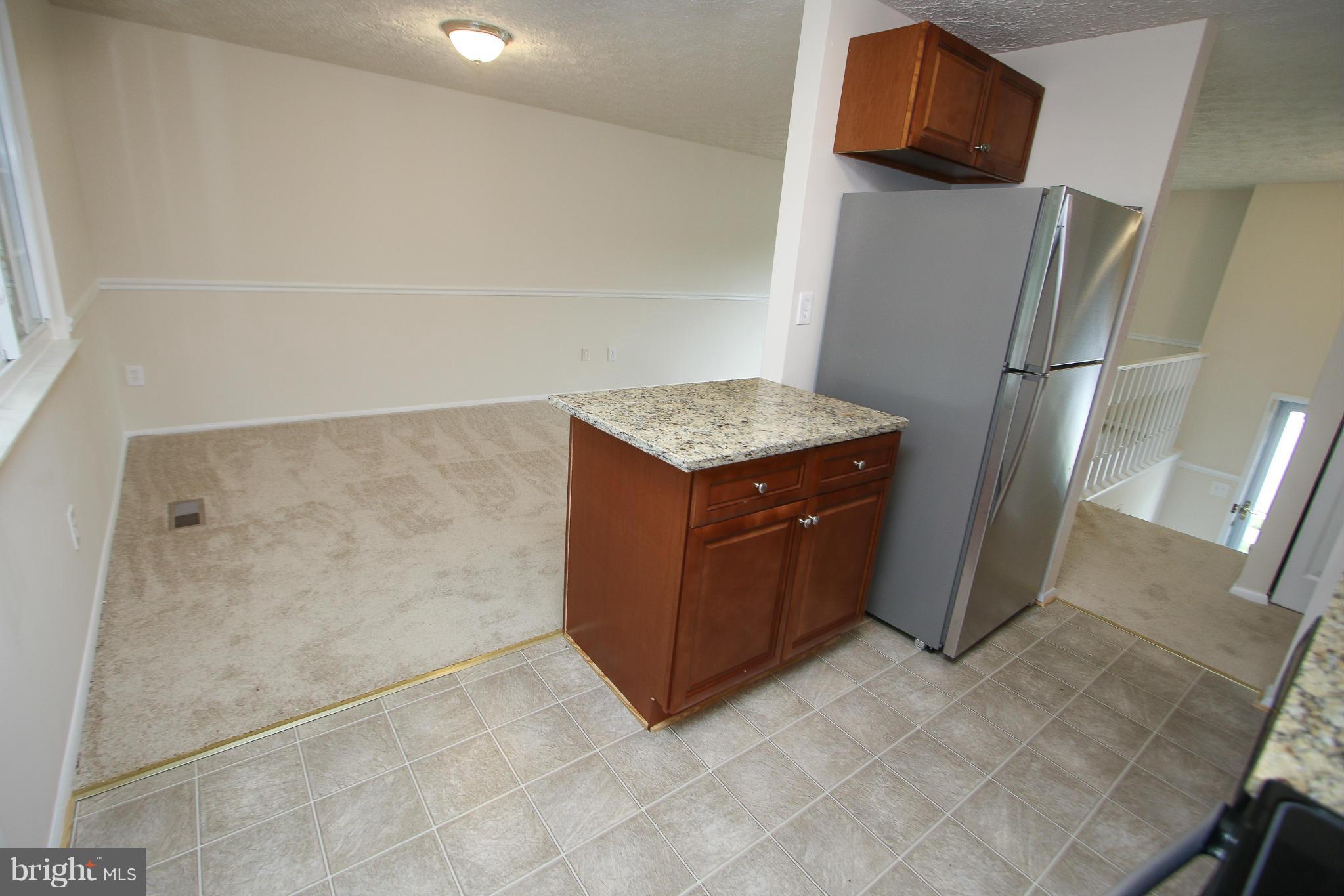 8454 Rippled Creek Court Springfield, VA 22153 - Photo 6 of 25 Kitchen