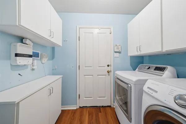 $2,999 | 2412 Cloud Peak Lane, Round Rock, TX 78681