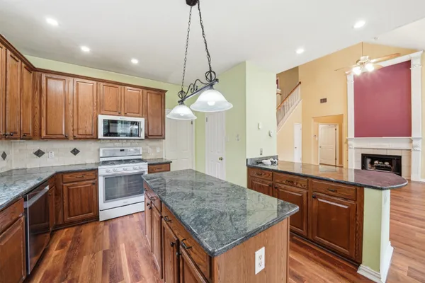 $2,999 | 2412 Cloud Peak Lane, Round Rock, TX 78681