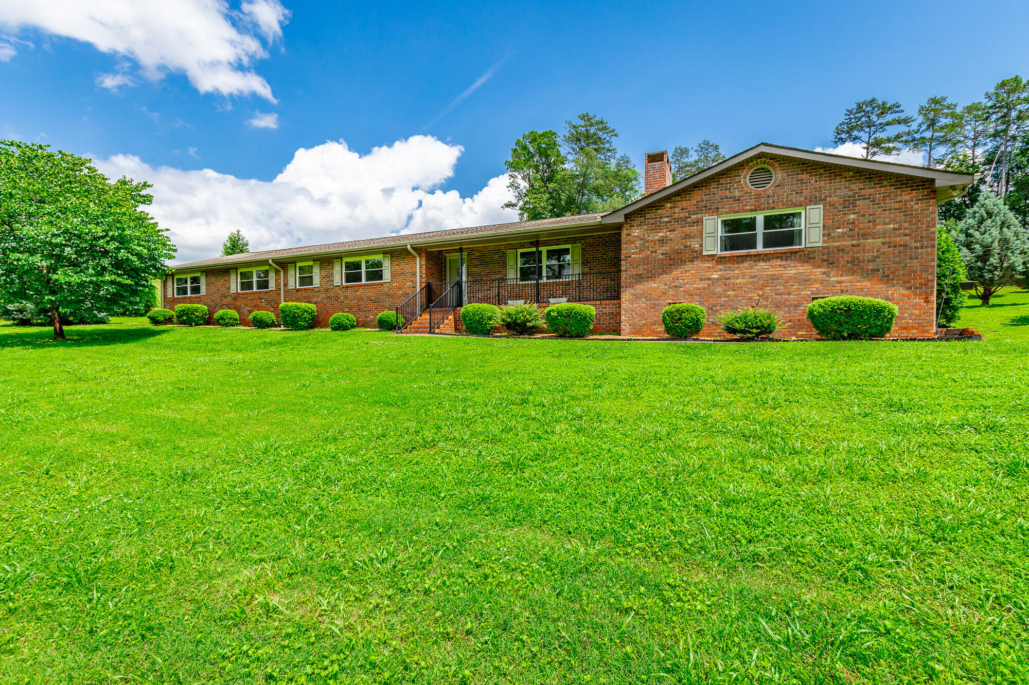 2046 North Concord Road Chattanooga, TN 37421 - Photo 2 of 101 2046 North Concord Road HD-72