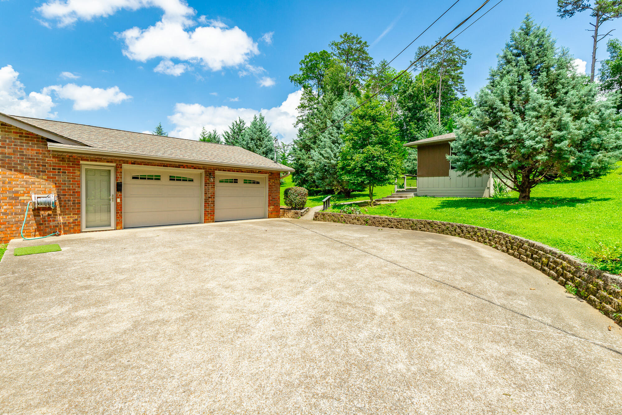 2046 North Concord Road Chattanooga, TN 37421 - Photo 5 of 101 2046 North Concord Road HD-75