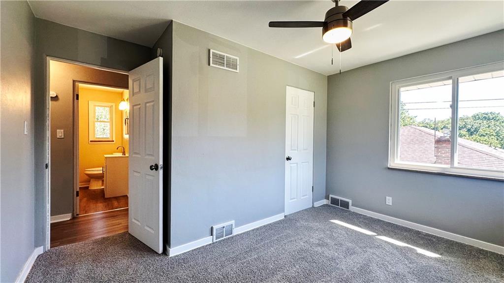 136 Richey Drive Verona, PA 15147 - Photo 18 of 31 Gallery Image 18