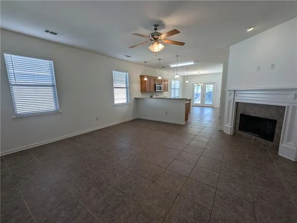 $1,950 | 809 Norval Street, Mandeville, LA 70448