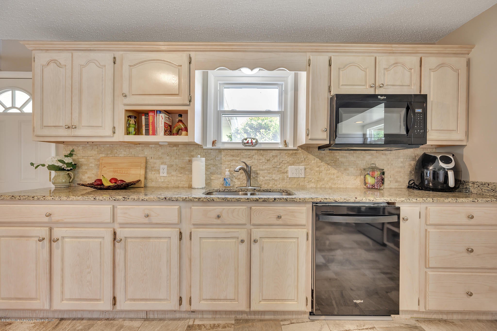 2635 Burrows Crossing Road Jasper, AL 35504 - Photo 3 of 32 Gallery Image 3