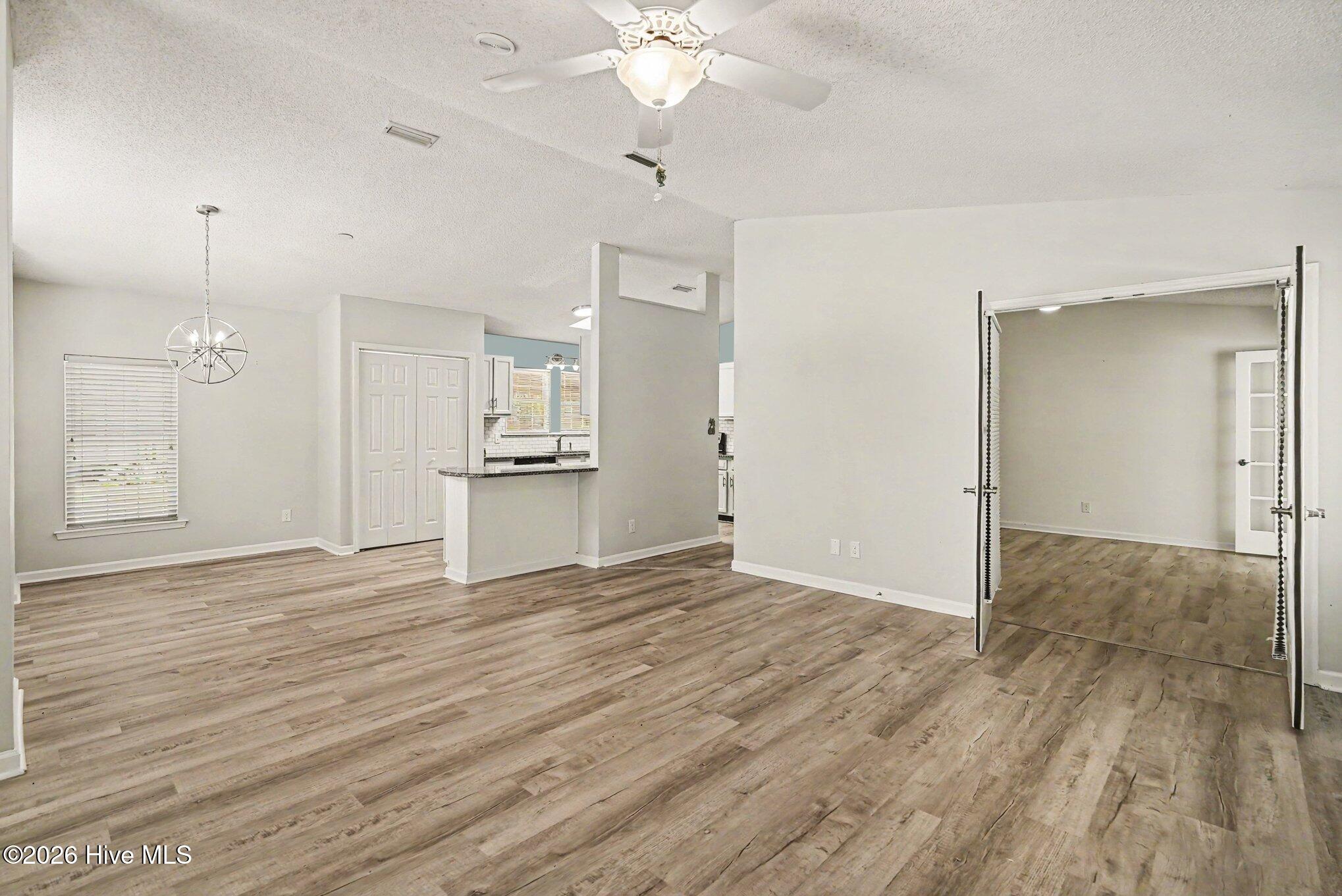 533 Leeward Way Calabash, NC 28467 - Photo 5 of 37 005_file_2994
