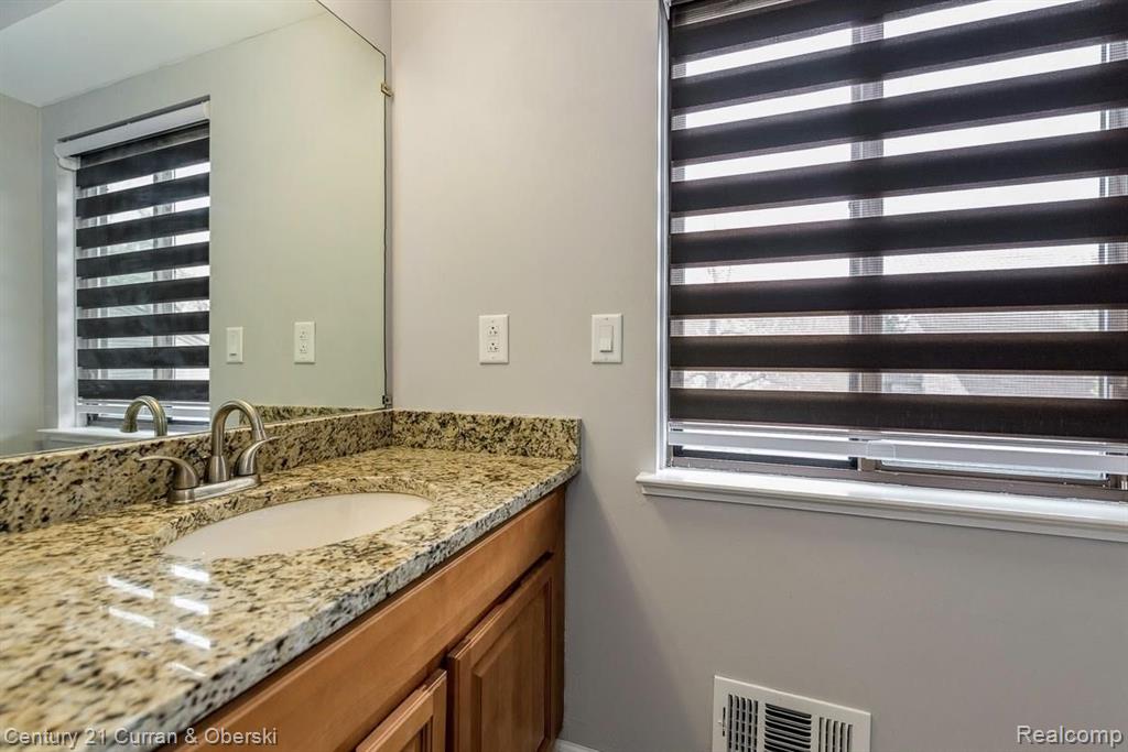 743 Eastbridge Court, Unit 95 Rochester Hills, MI 48307 - Photo 31 of 38