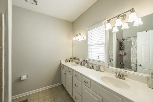 $3,000 | 1801 6th Avenue North, Unit A, Nashville, TN 37208