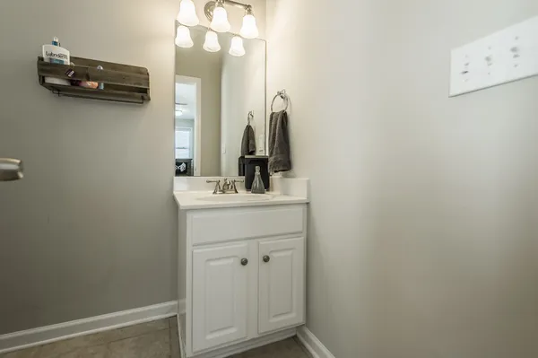 $3,000 | 1801 6th Avenue North, Unit A, Nashville, TN 37208