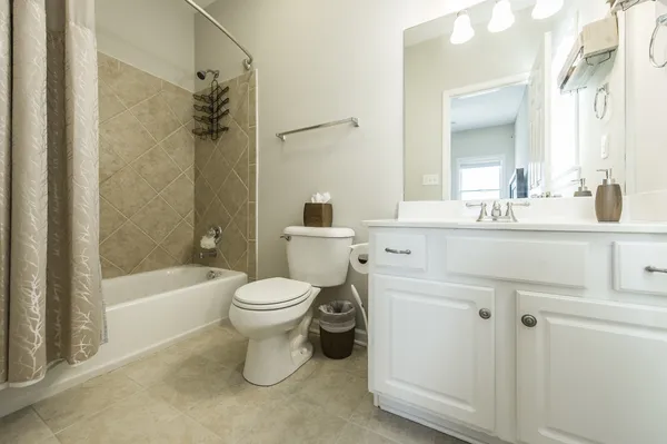 $3,000 | 1801 6th Avenue North, Unit A, Nashville, TN 37208