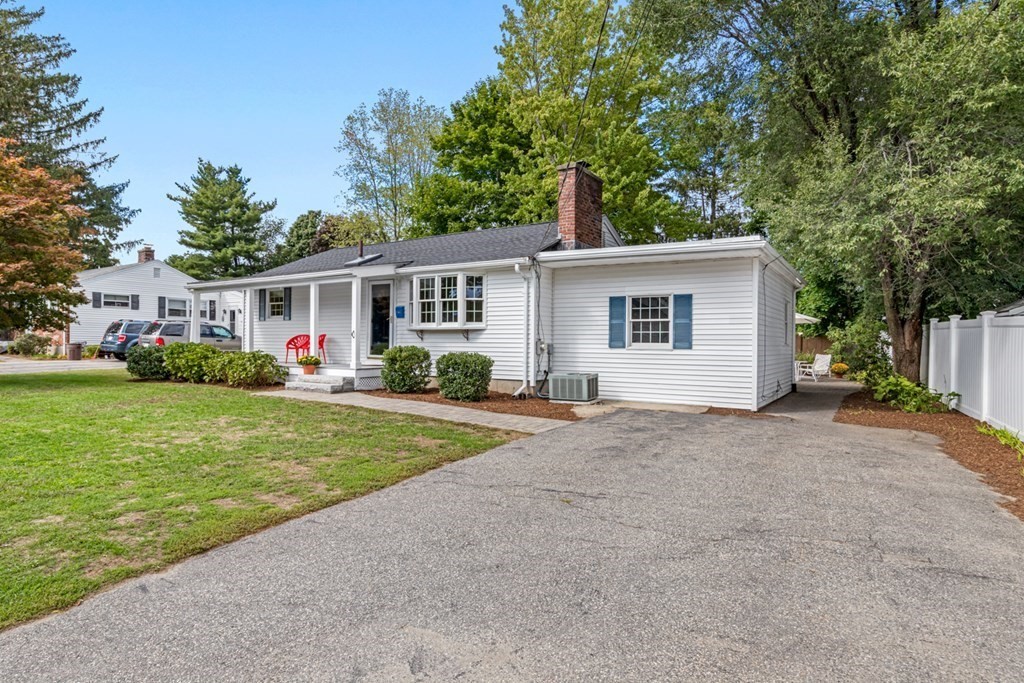 181 Bedford Road Woburn, MA 01801 - Photo 3 of 35