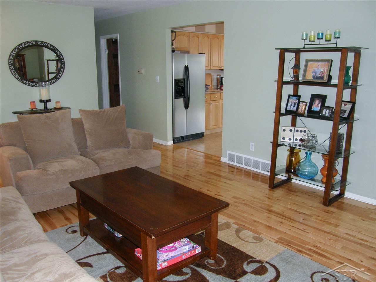 12101 Carpenter Road Flushing, MI 48433 - Photo 14 of 18 31316950-13.JPG