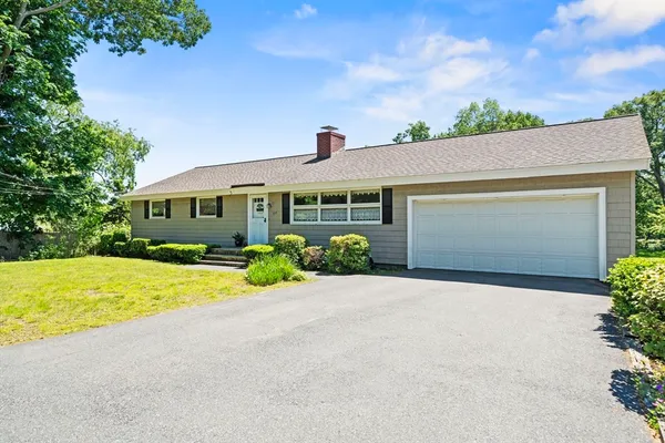 $549,995 | 111 Hamilton Street, Saugus, MA 01906