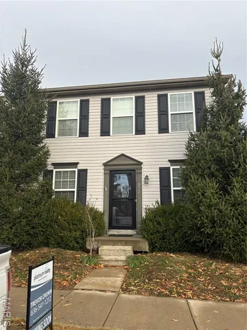 $324,900 | 822 Waler Drive, Lake St. Louis, MO 63367