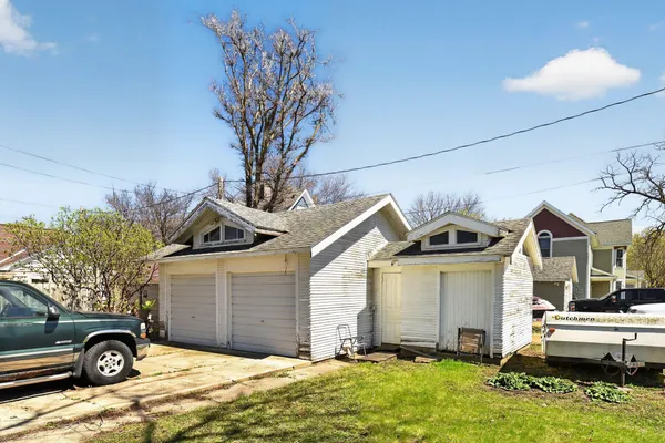 $105,000 | 409 South Park Street, Fairmont, MN 56031