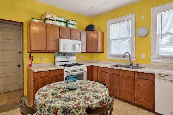 $105,000 | 409 South Park Street, Fairmont, MN 56031