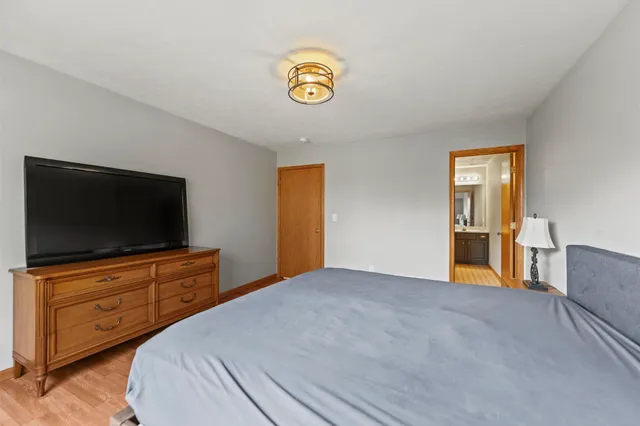 $170,000 | 5694 Oak Village Drive, Roscoe, IL 61073