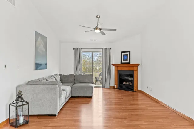 $170,000 | 5694 Oak Village Drive, Roscoe, IL 61073