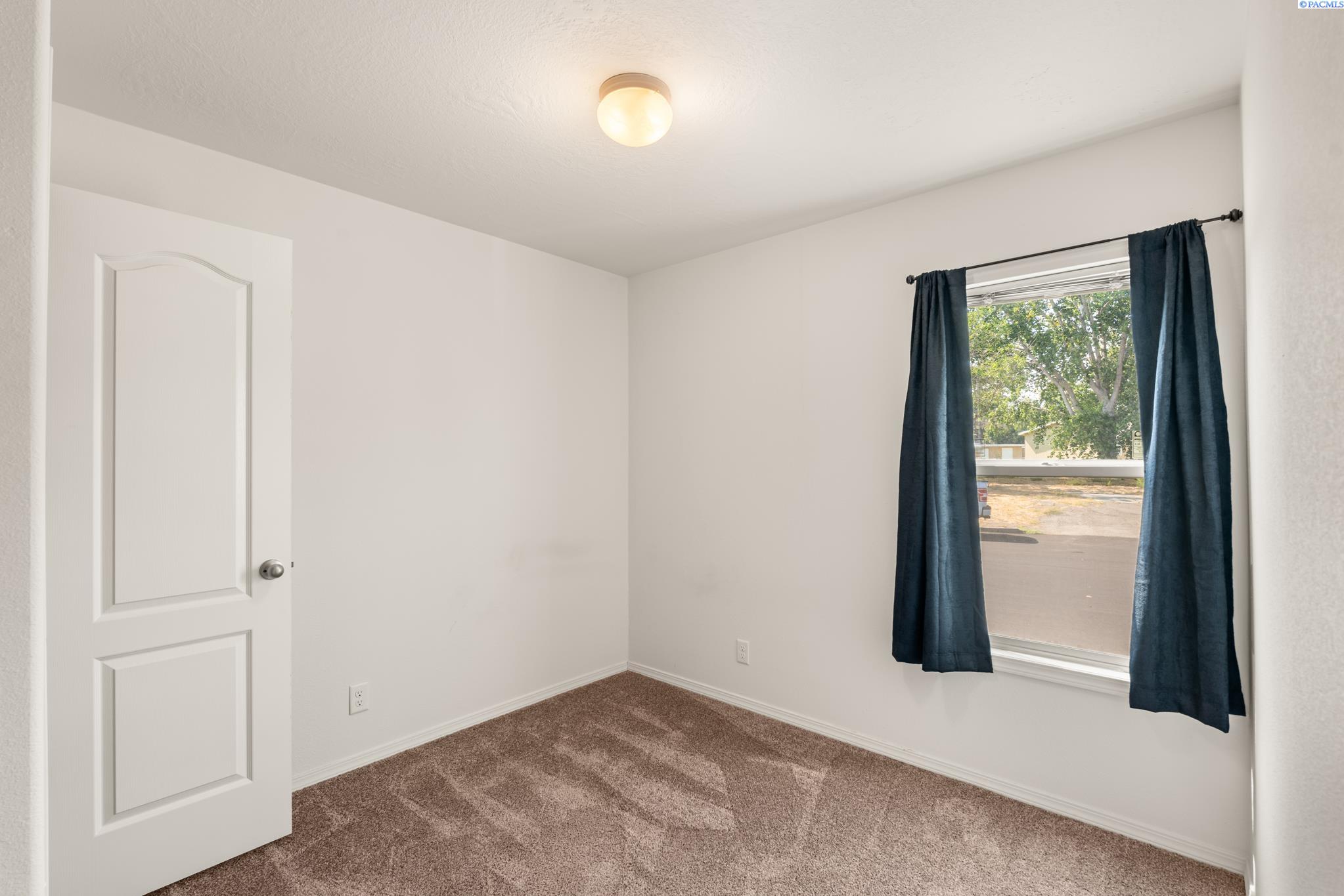 203106 East Bowles Road, Unit 83 Kennewick, WA 99337 - Photo 23 of 25 Gallery Image 23