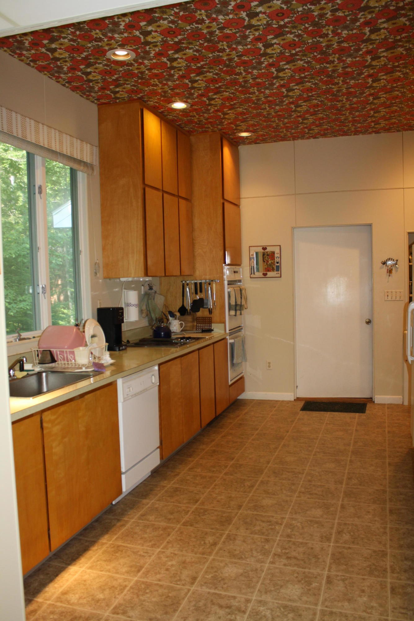 52 South Bog Road Rangeley, ME 04964 - Photo 4 of 51 Kitche