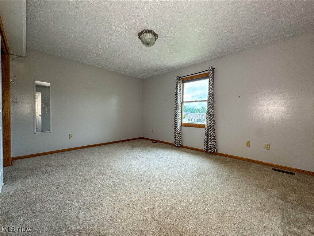 4940 East Calla Road New Middletown, OH 44442 - Photo 25 of 32 Gallery Image 25