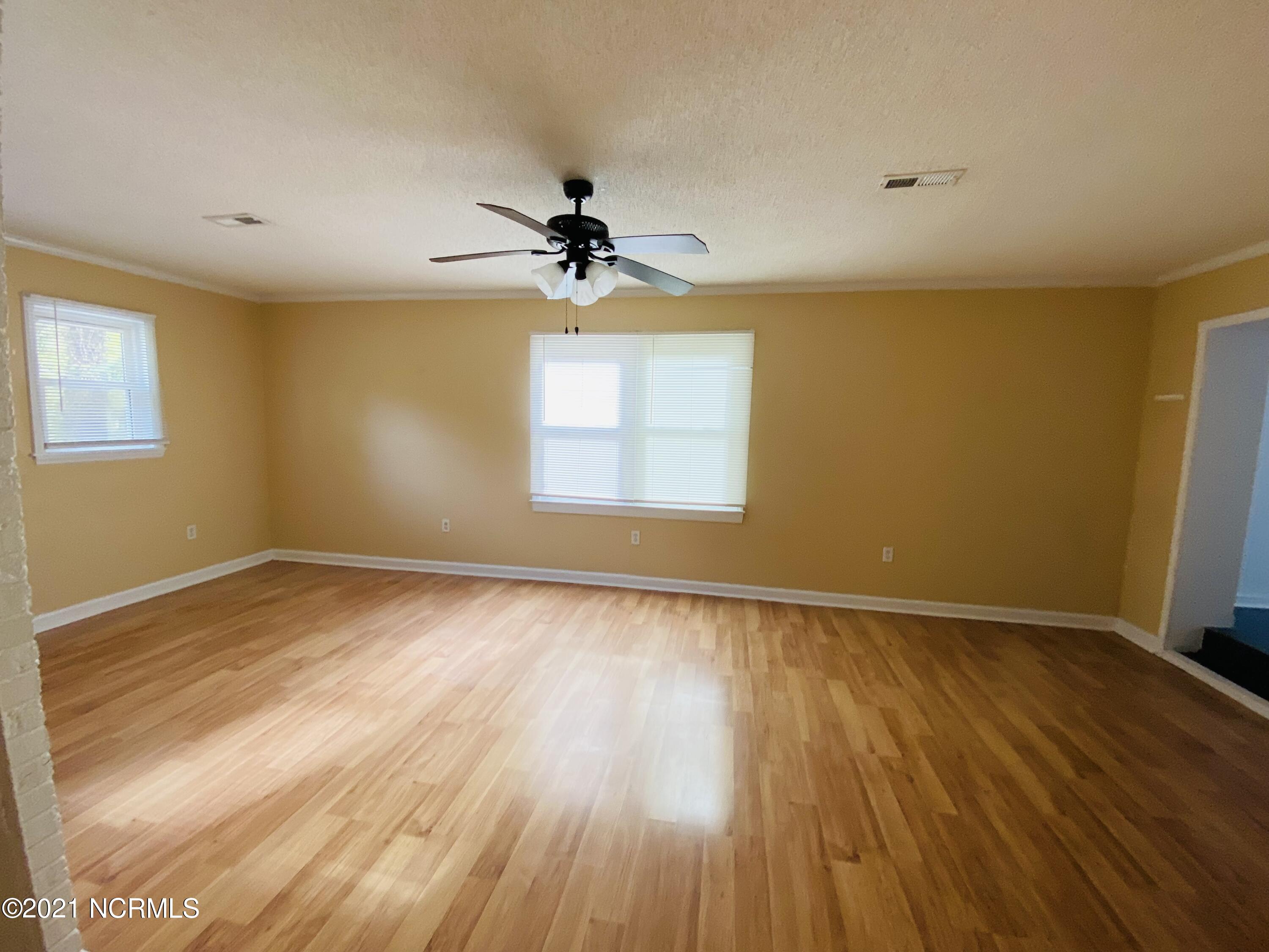 2318 Springhill Road Greenville, NC 27858 - Photo 13 of 27 IMG_2725