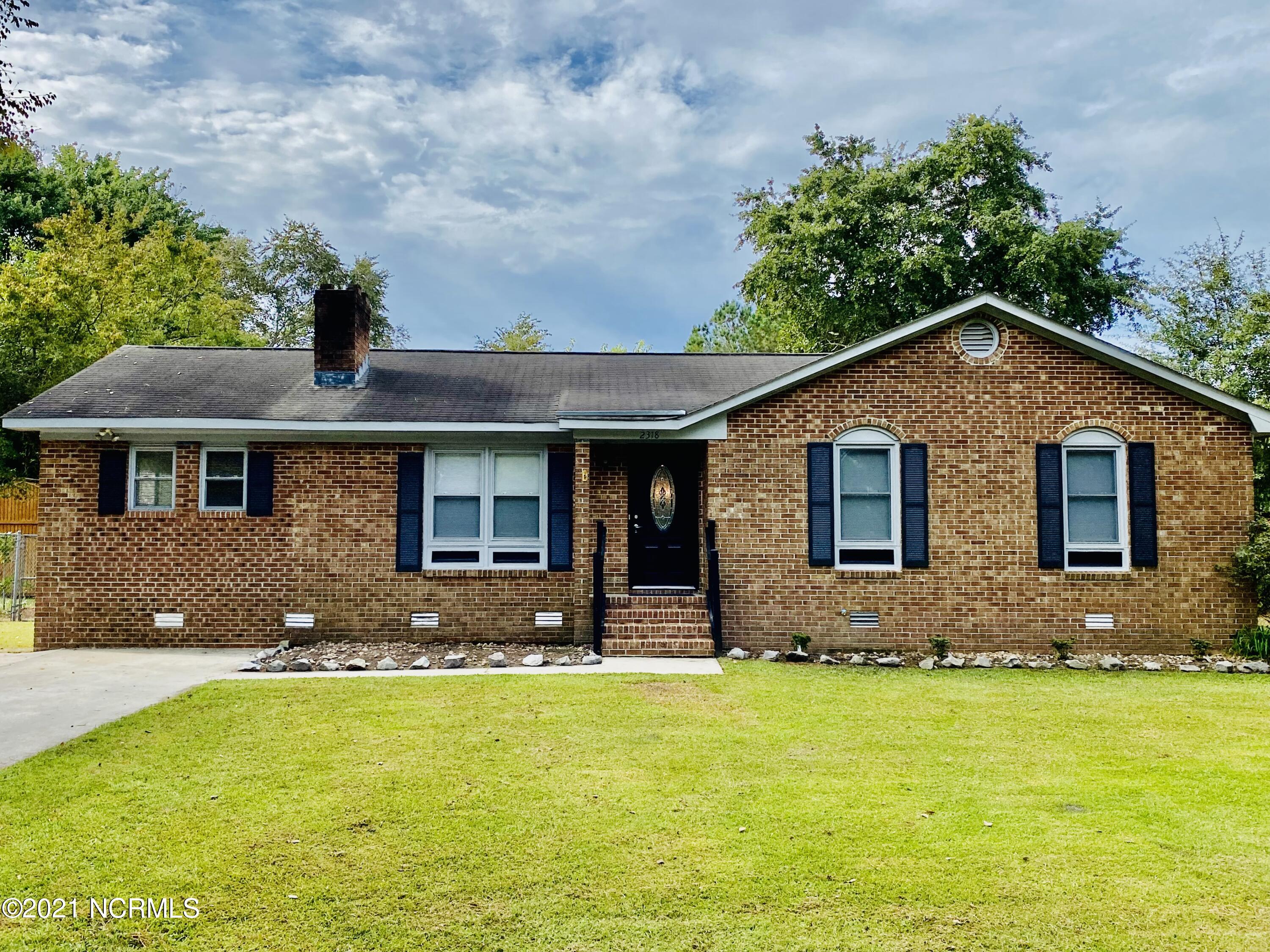 2318 Springhill Road Greenville, NC 27858 - Photo 9 of 27 IMG_2714
