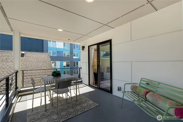 $1,050,000 | 1431 22nd Avenue, Seattle, WA 98122