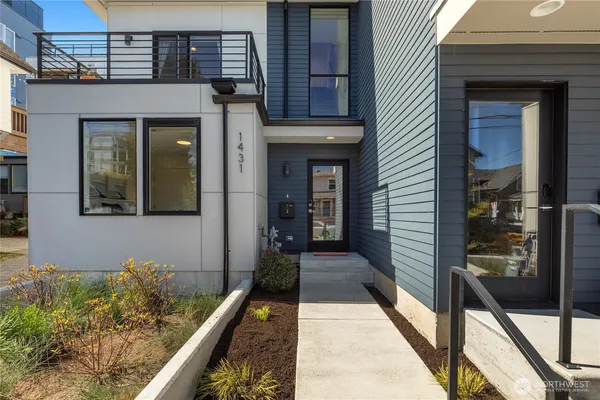 $1,050,000 | 1431 22nd Avenue, Seattle, WA 98122